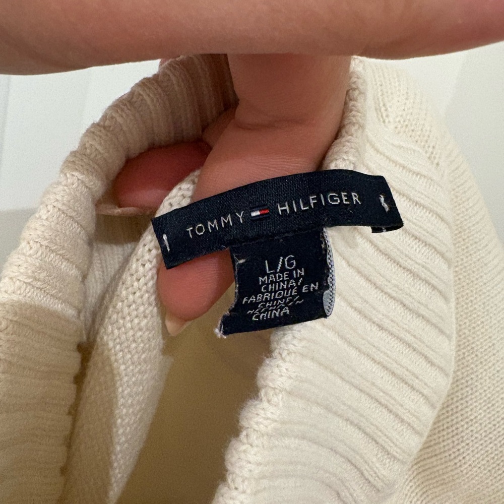 #y2k Tommy Hilfiger Ivory Zip-Up Jacket with Red and Black Details - Picture 4 of 4